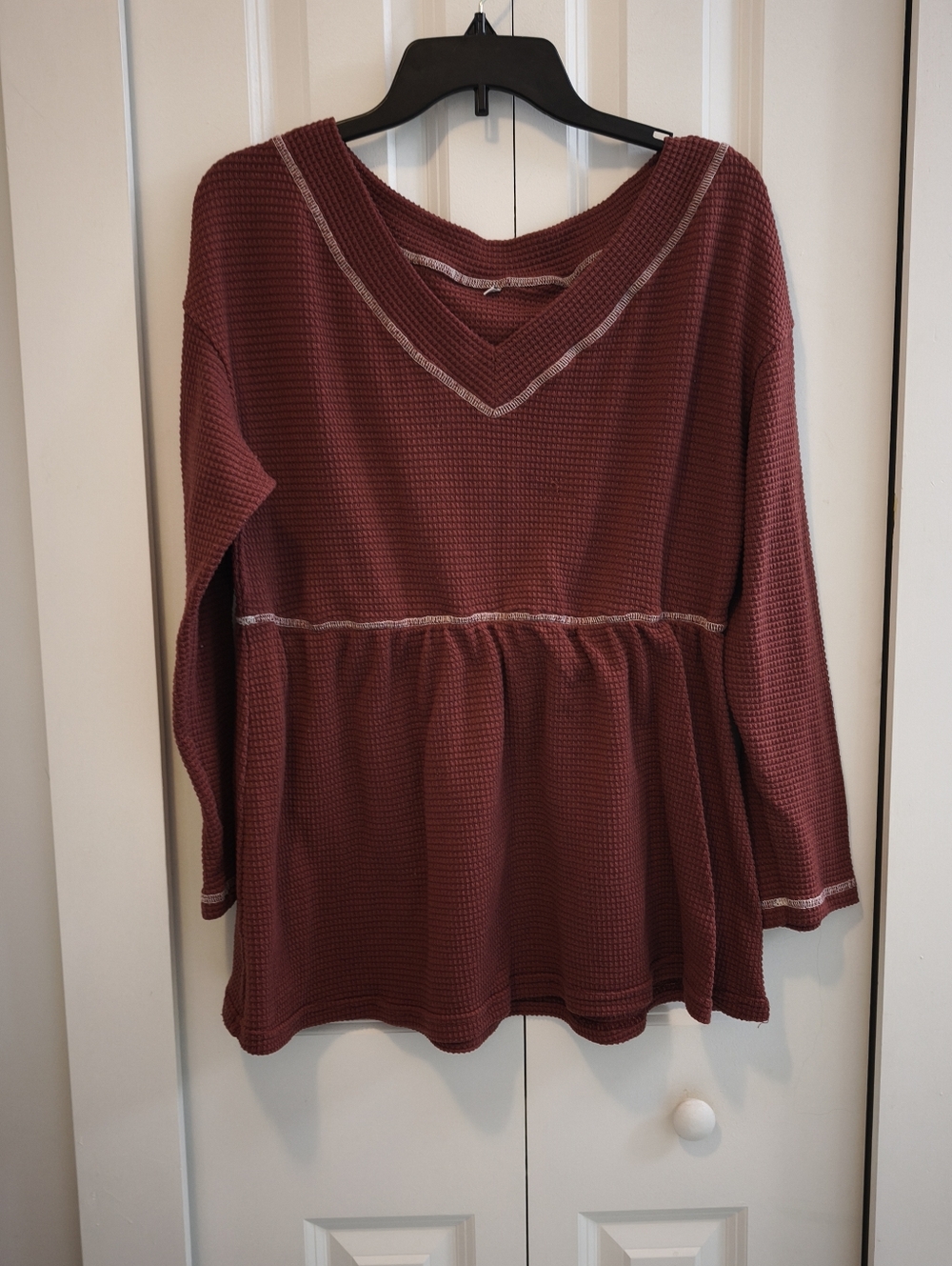 Women's Burgundy Cotton Waffle Knit V-Neck Peplum Top